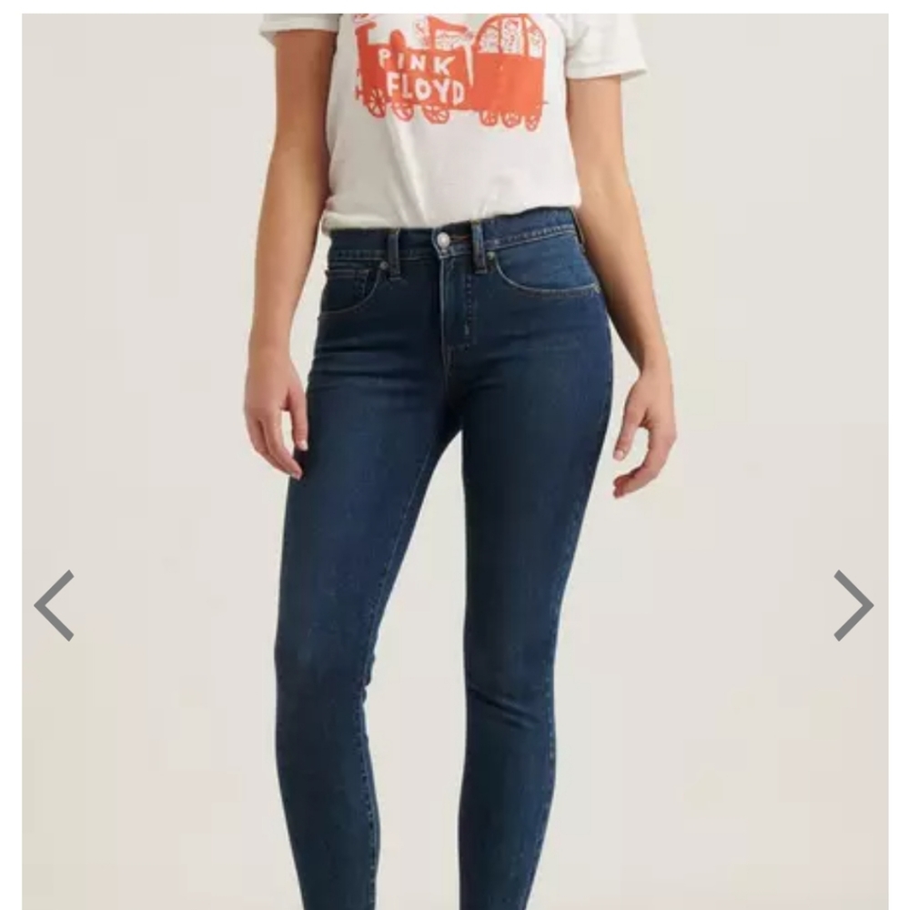 Great Condition Lucky Jeans!